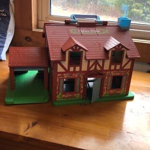 Vintage Fisher Price little people brown house 80